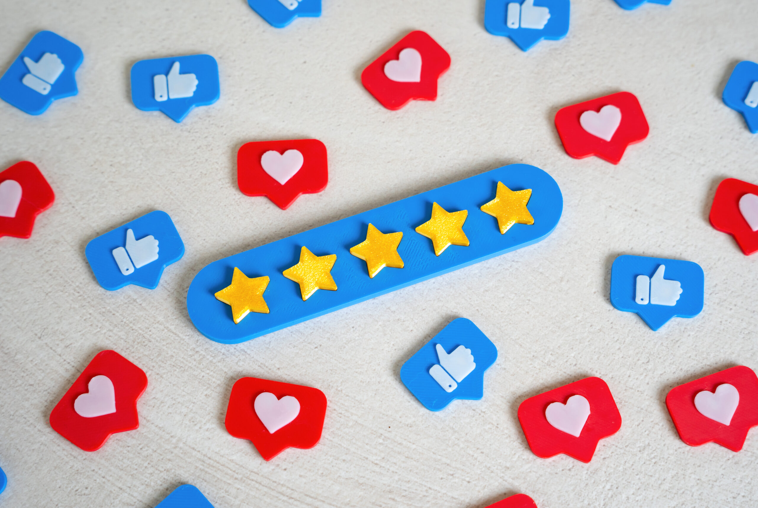 La adicción colectiva a los likes en redes sociales engagement - a five star bar among social media likes social v 2026 01 09 11 03 01 utc scaled - ¿Likes o ventas? La verdad incómoda del engagement