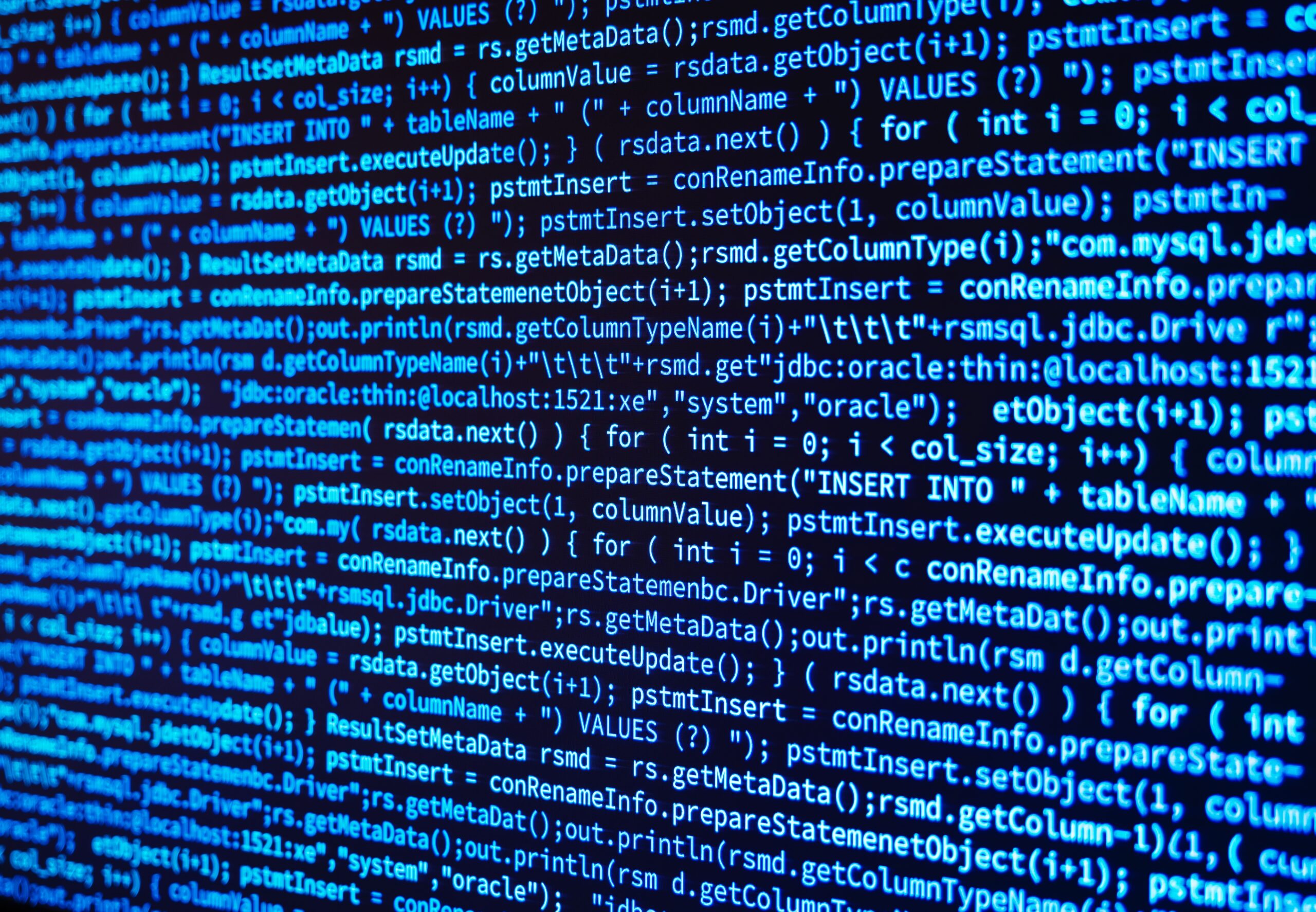 Prompting y por qué importa prompting - program source computer data code on monitor scree 2026 01 05 06 34 13 utc scaled - Prompting creativo: hablarle bonito a la IA