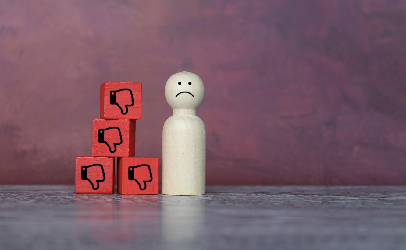 Errores al ignorar gestión de crisis y comentarios negativos errores - Captura de pantalla 2026 07 07 a las 9 - Errores en redes sociales que hacen ver mal tu marca
